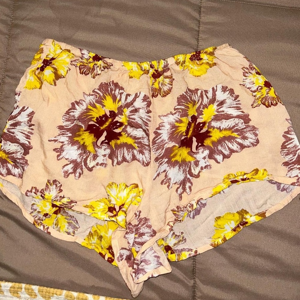 ALOHIWAI SHORTS